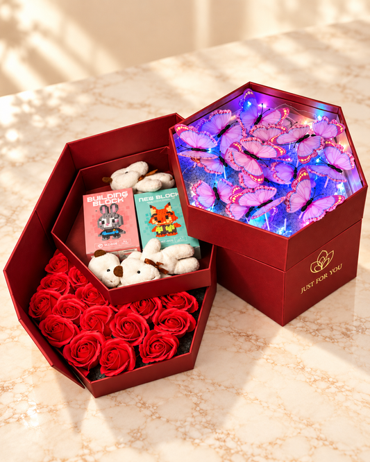Minbricks 3 Katlı LED Kelebekli Sürpriz Hediye Kutusu – Kokulu Güller, Peluş, Tavşan ve Tilki